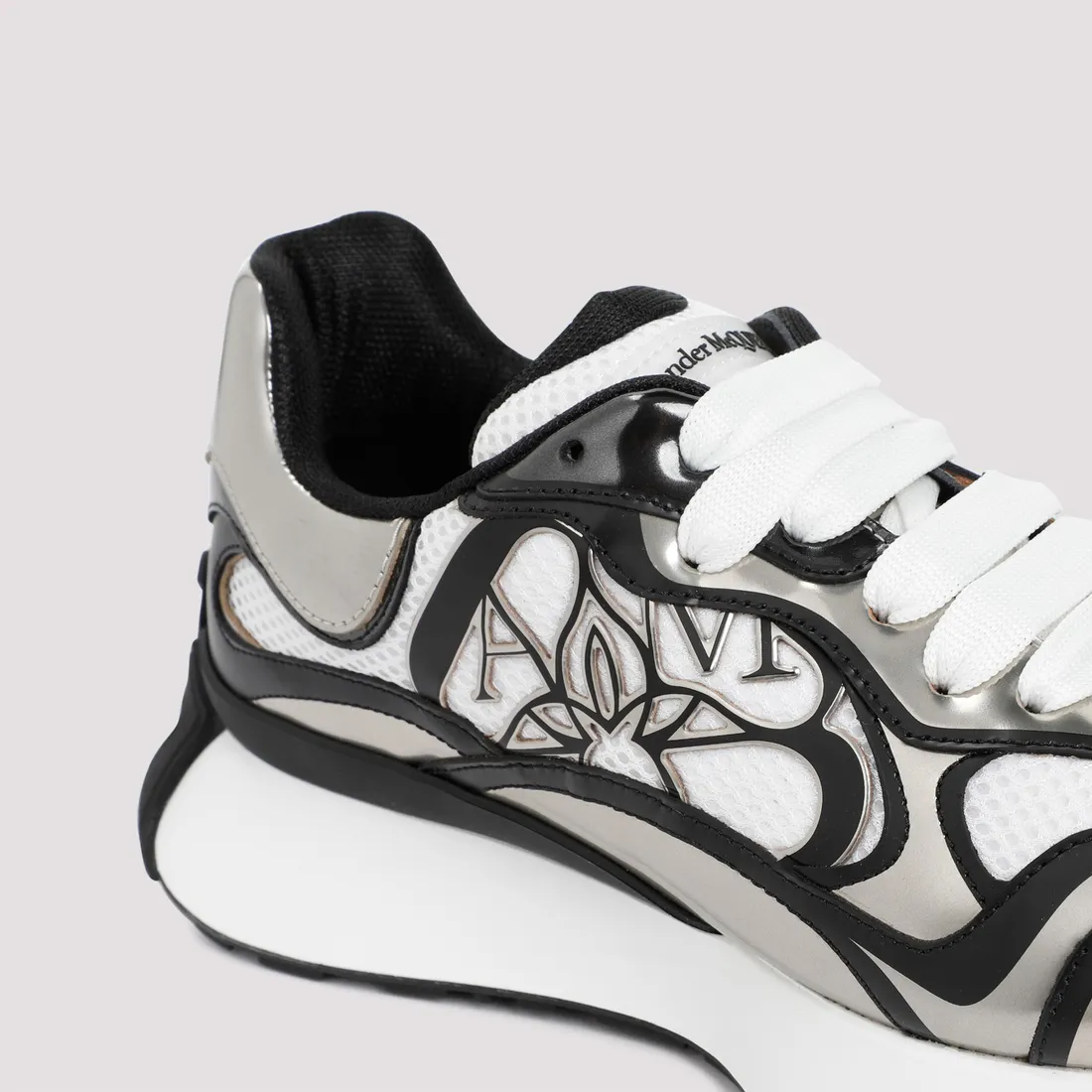 Alexander McQUEEN Sneakers in white/ beige